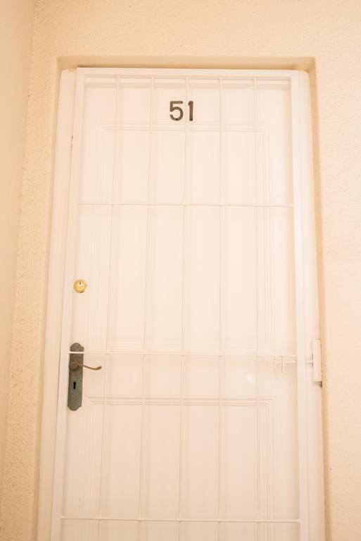 Whale View Self Catering Apartment Hermanus Eksteriør billede